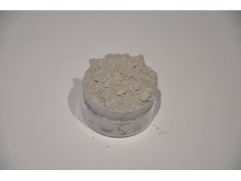 Alkali resistant castable